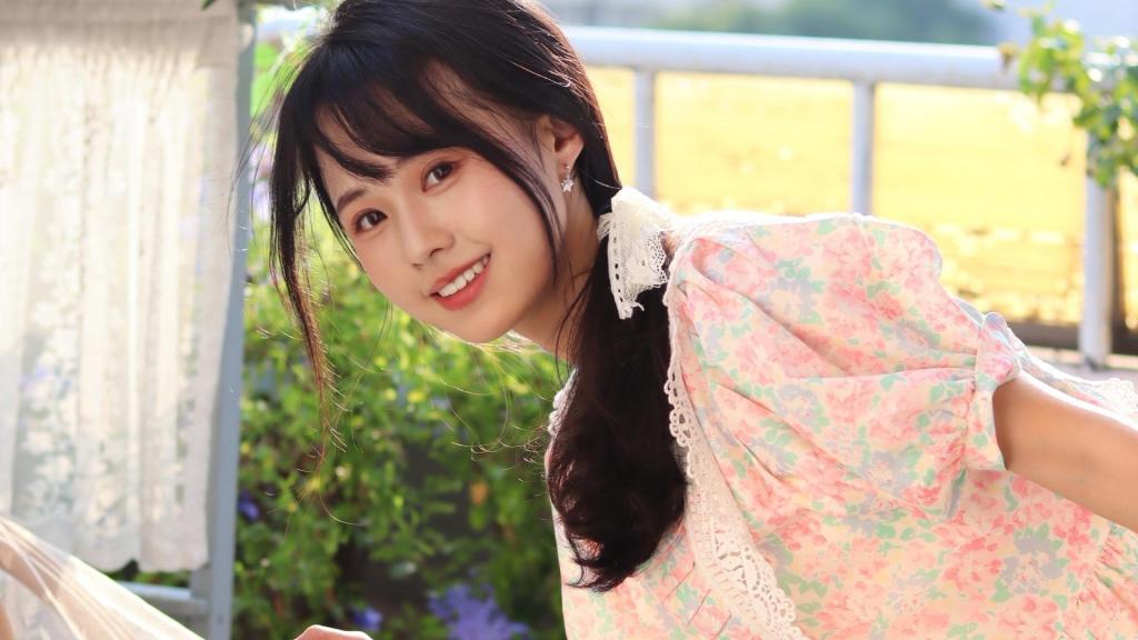 韩漫《网红女老师（无删减）》APP下载免
